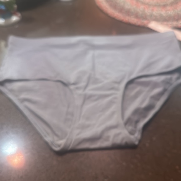 3 pairs of underwear new with tags by undercover - Picture 2 of 4